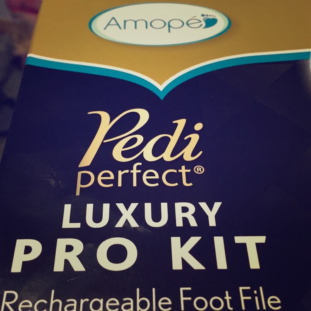 Amope pedi perfect with socks